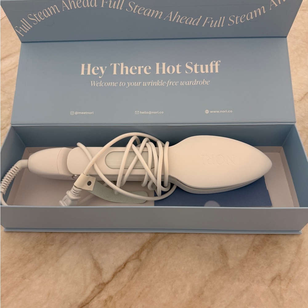 NOR White Handheld Garment Steamer - Portable Fabric Steamer